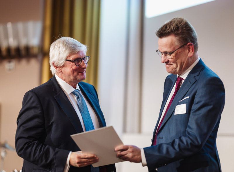 Dr. Frank Kreuznacht